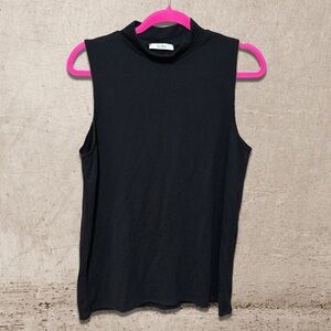 bundle 3 or more Tres Bien Sleeveless Top